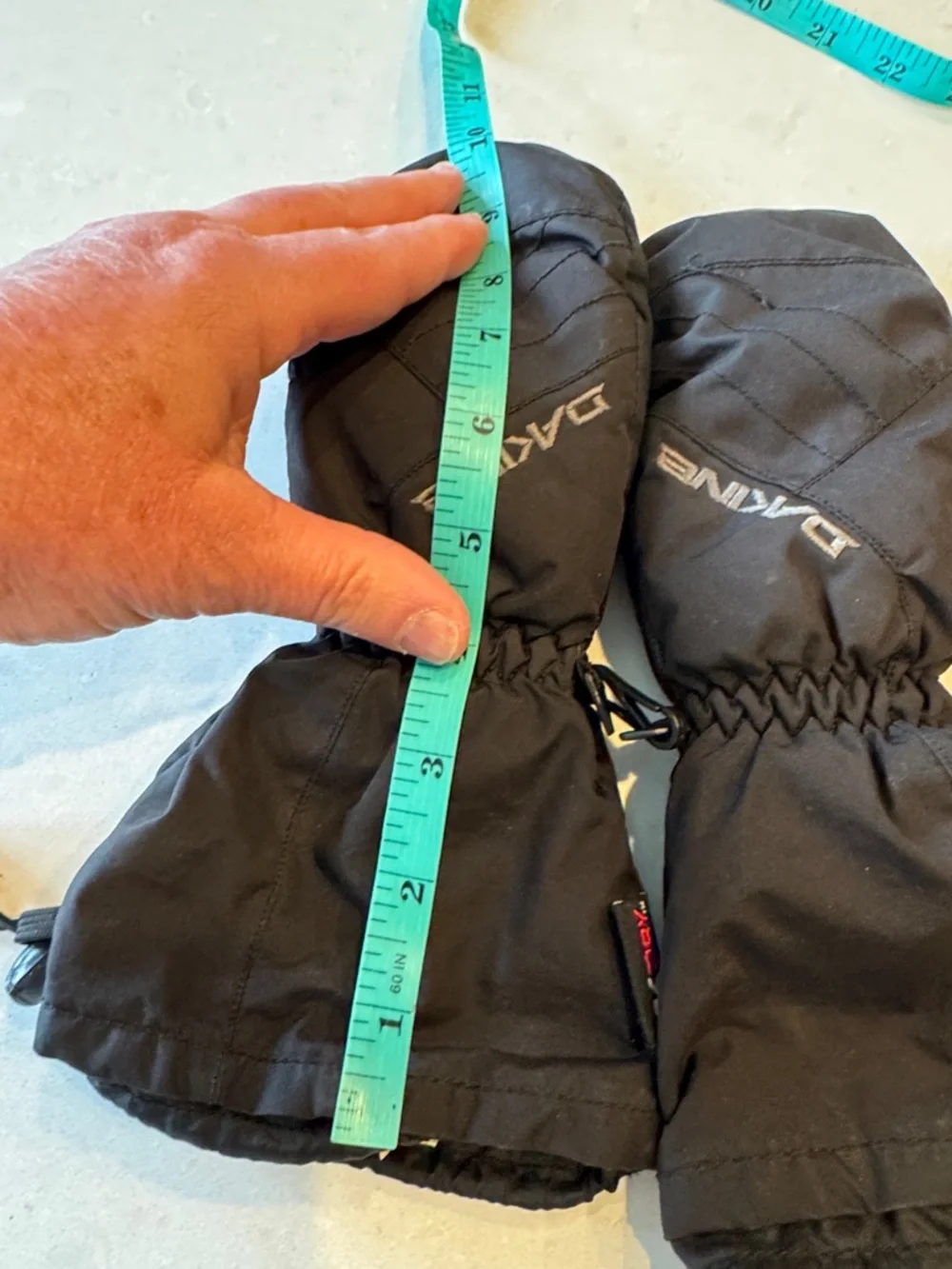 Dakine Black Winter Ski Mittens